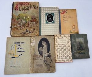 lot 109 image: Vintage 7 Book Collection Homemaking, Recipes, and Childrens Stories