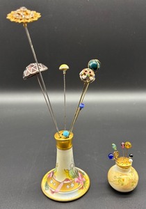 lot 232 image: Antique Hatpin Holder with Assorted Vintage Hatpins