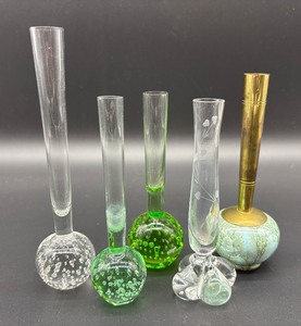 lot 238 image: Set of 5 Decorative Miniature Glass Bud Vases