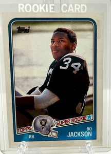 lot 246 image: 1988 Topps Bo Jackson Super Rookie Card #327