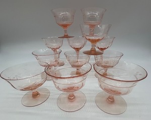 lot 294 image: Set of 12 Vintage Pink Depression Glass Sherbet Fruit Custard Cups