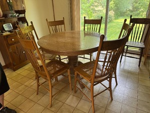 lot 1 image: 1900s Pedestal Table W Six Chairs
