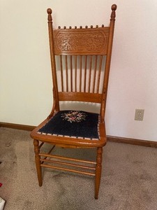 lot 11 image: Oak Press Back Chair