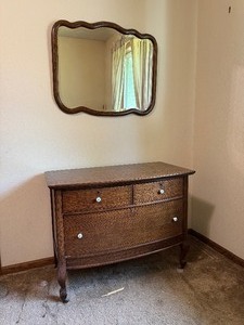 lot 12 image: Matching Antique Bow Front 3 Drawer Dresser, Mirror, & Contents