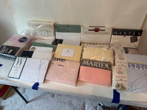 lot 27 image: Wide Variety Brand New Size Full Sheets