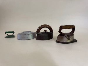 lot 114 image: Vintage Irons
