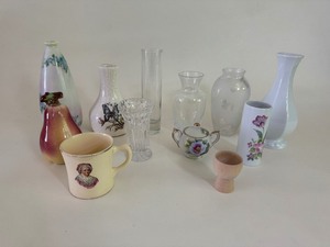 lot 83 image: Vintage Vases