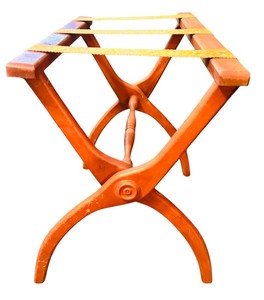 lot 81 image: Vintage Wooden Luggage Stand