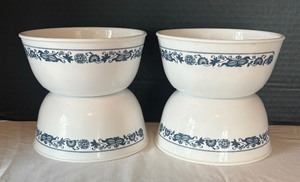 lot 34 image: Four Corelle Vitrelle Bowls