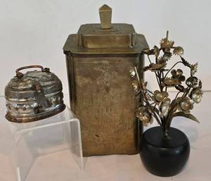 lot 50 image: Vintage Turkish Hammered Hinged Box with Lid Plus Tea Caddy & Floral Display
