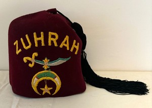 lot 136 image: Vintage Zuhrah Hat