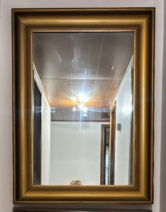lot 228 image: Gorgeous Wall Mirror