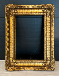 lot 229 image: Gold Gilded Vintage Frame