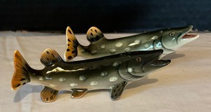lot 235 image: Vintage Northern Pike Salt and Pepper Shakers
