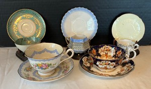 lot 237 image: Vintage Teacups by Royal Albert, Alka and More