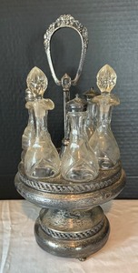 lot 114 image: Antique Cruet Set