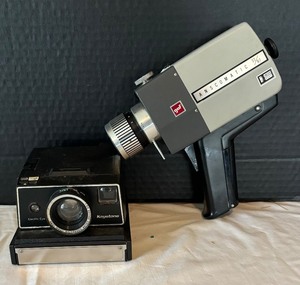 lot 120 image: Vintage Gaf Anscomatic ST 87 Camera and Keystone Wizard XF 1000 Camera