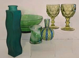 lot 152 image: Springy Green Selection