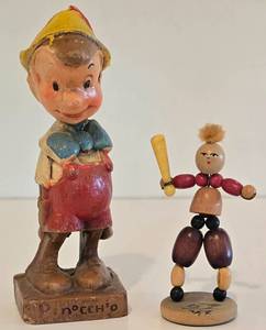 lot 246 image: Vintage Walt Disney Pinocchio Figure & More