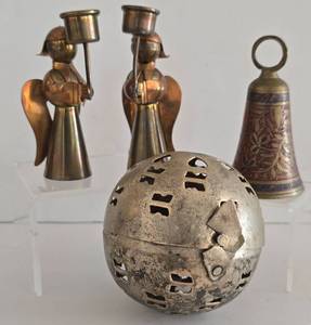 lot 258 image: Vintage Potpourri Ball, Candleholders & Brass Bell Decor