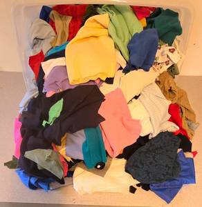 lot 363 image: Large Bin of Fabric Remnants
