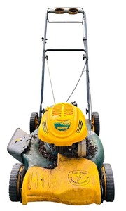 lot 315 image: Lawn Mower Yard-Man