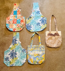 lot 179 image: New Handmade Beach  Shoulder Bags