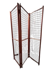 lot 171 image: Multiple Use Handmade Display Rack for Displaying Items for Sale  Many Uses