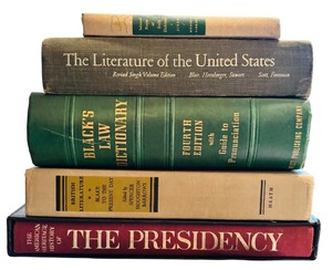 lot 449 image: Vintage Books including The Literature of the US, Blacks Law Dictionary and More