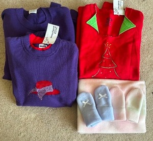 lot 450 image: Wonderful Handmade Gifts of Sweatshirts and Soft and Sweet Baby Blanket with Mittens