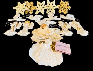 lot 417 image: Assorted Christmas Ornaments including Ceramic Ornaments