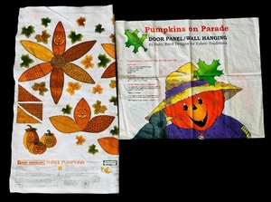 lot 380 image: Fall Home Decorating Aides including Pumpkins on Parade Door Panel Hanging