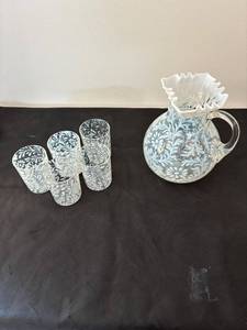 lot 9 image: Opalescent Fern & Daisy Glass Pitcher with 5 Matching Tumblers Set