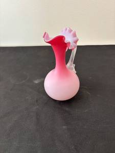 lot 178 image: Vintage Pink Glass Ewer with Ruffled Rim