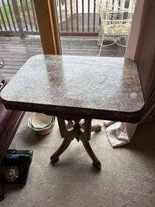 lot 20 image: Vintage Marble Top Side Table with Intricate Wood Base