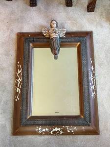 lot 553 image: Vintage Hanging Wall Mirror with Cherub Accent