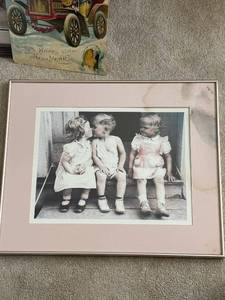 lot 559 image: Vintage Framed Photograph of Children on Porch