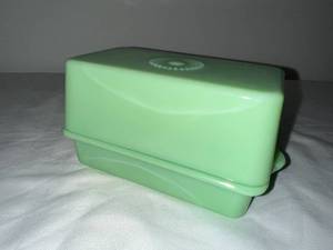 lot 619 image: Vintage Jadeite Green Glass Butter Dish with Lid