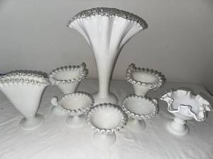 lot 624 image: Set of 8 Milk Glass Vases with Ruffled Edge