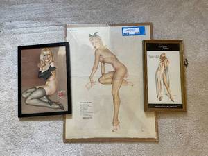 lot 657 image: Vintage Vargas Pin-Up Art Collectible Set