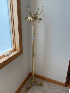 lot 707 image: Elegant Brass Coat Rack with Ornate Detailing