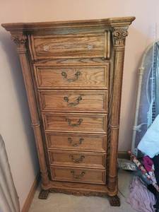 lot 721 image: Vintage Oak Wooden Lingerie Chest with Ornate Accents