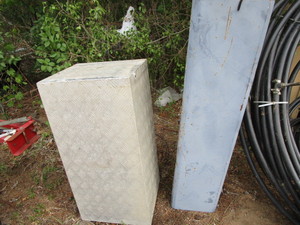 lot 11 image: Diamond Aluminum Toolbox, Side Rail Box