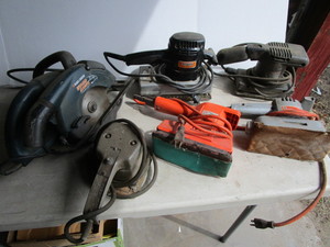 lot 27 image: Corded Tools