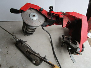 lot 41 image: Chainsaw Sharpener