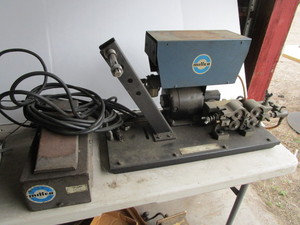 lot 51 image: Miller Welder