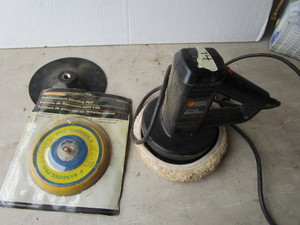lot 74 image: B&D Buffer