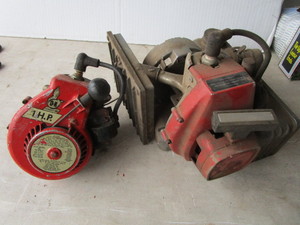 lot 84 image: Small Engine Components