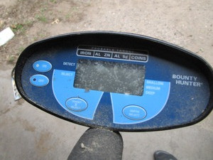 lot 90 image: Metal Detector
