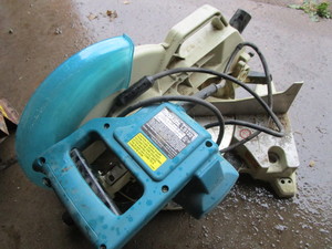 lot 108 image: Makita Miter Saw